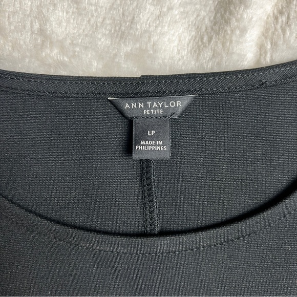 Ann Taylor Petite Large Black Boxy Blouse Pearl Accents - Picture 3 of 4